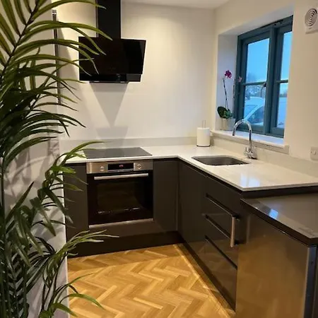 Apartman The Orchard - Ground Floor Flat *